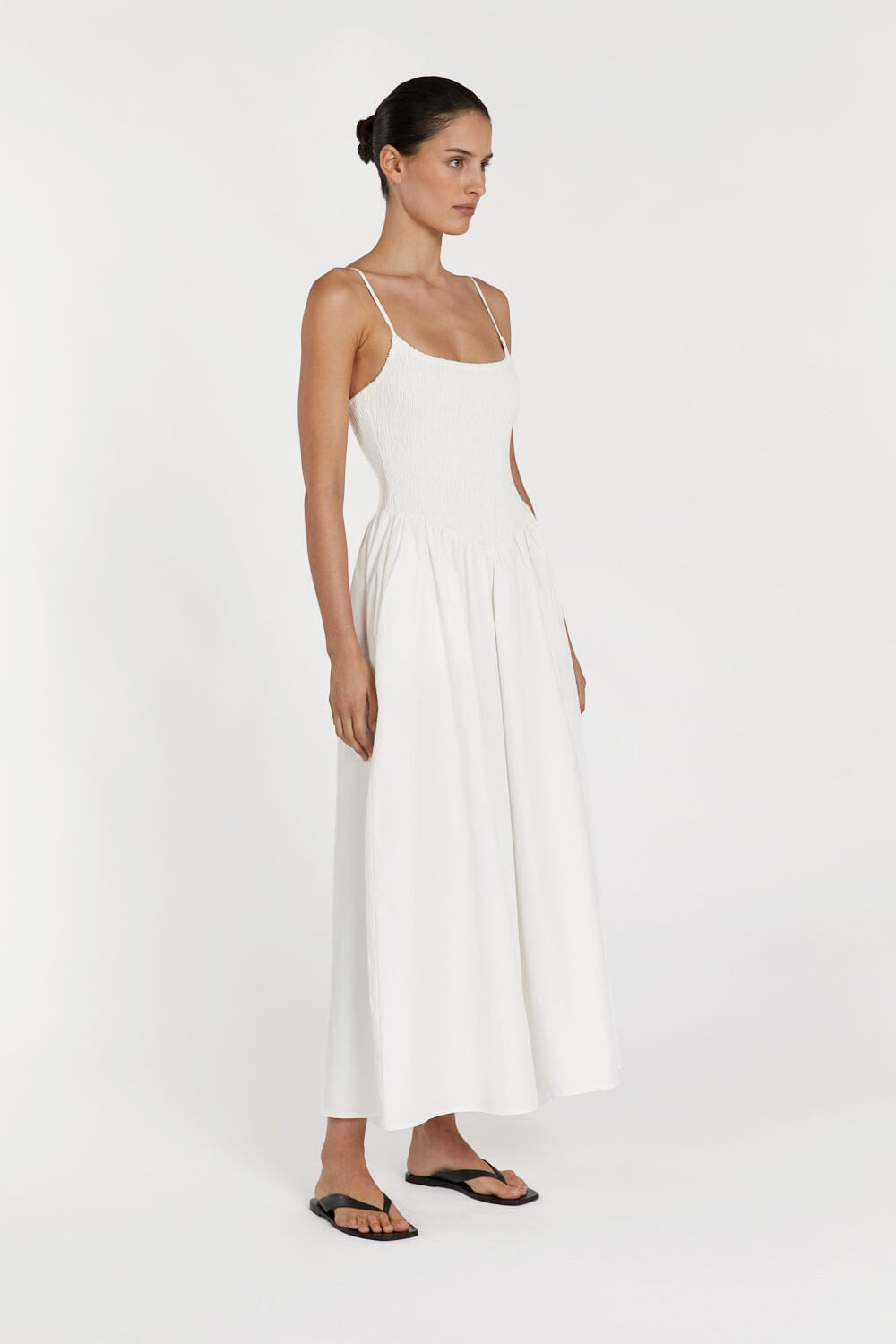 DFS11922WE.100_12_1d492798-0370-4017-a086-47a4033c9c71